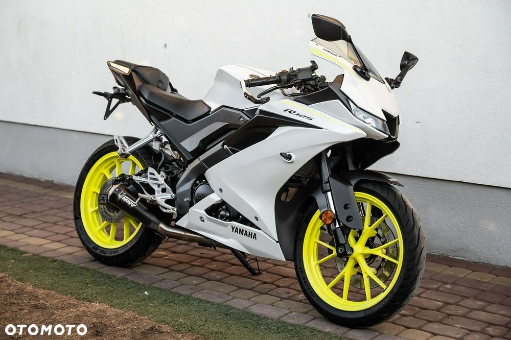 Yamaha YZF - 2
