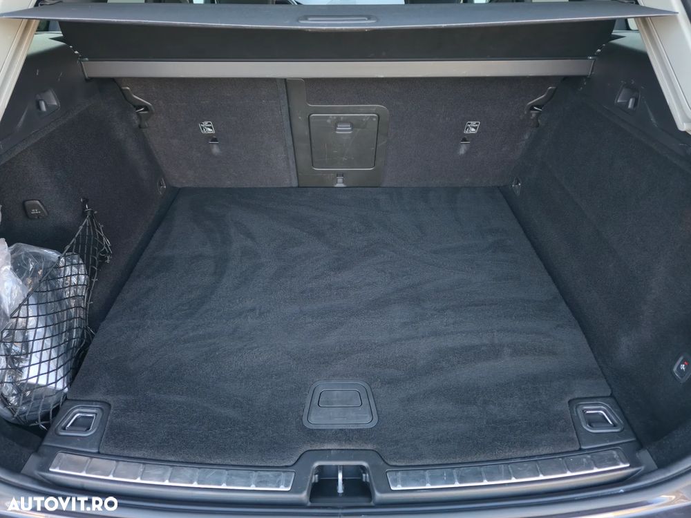 Volvo XC 60 T6 AWD Recharge Geartronic Inscription Expression - 36