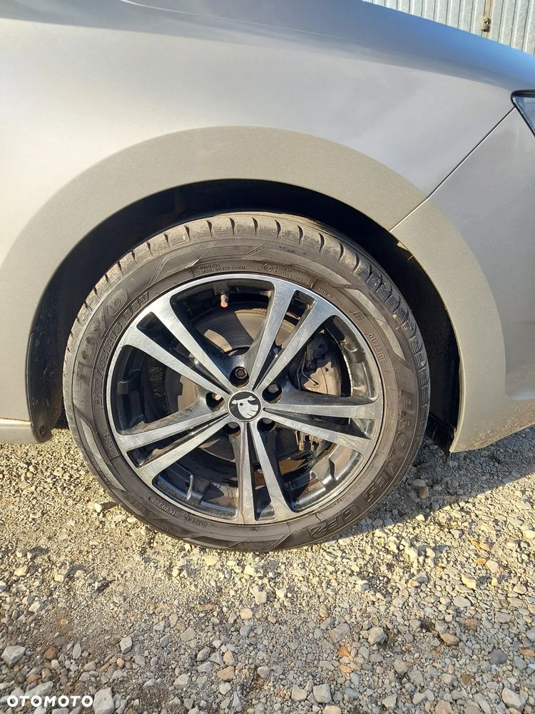 Skoda RAPID 1.2 TSI Elegance - 5