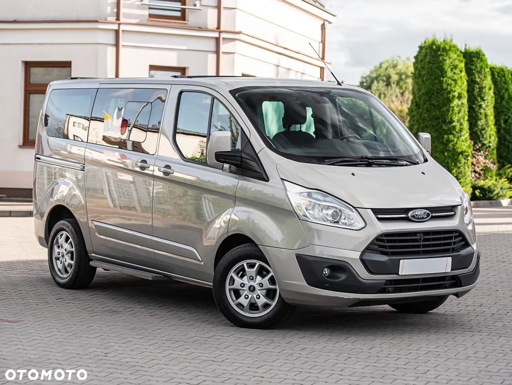 Ford Tourneo Custom 300 L1H1 VA Titanium - 1