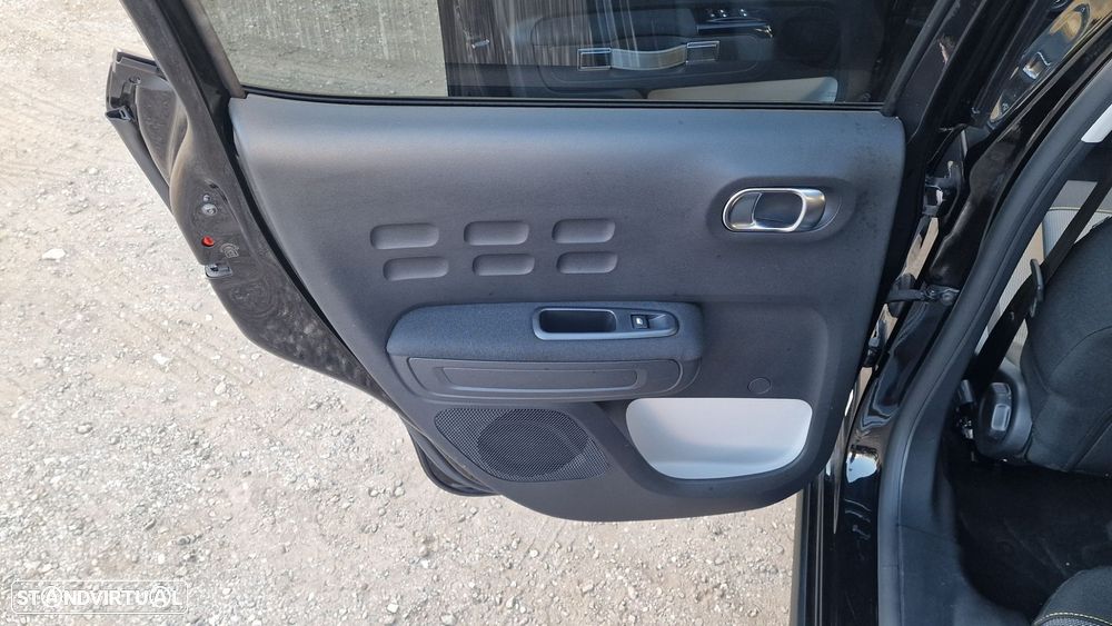 Citroën C3 1.2 PureTech Shine EAT6 - 33