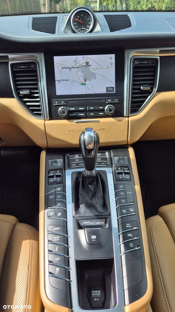 Porsche Macan - 13
