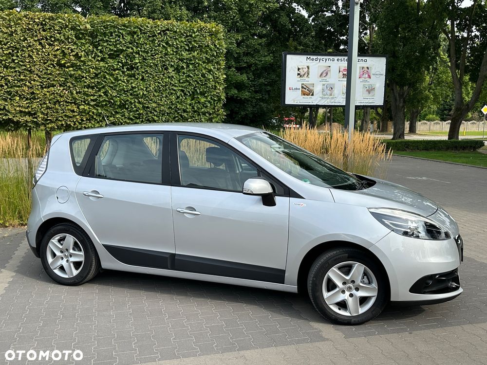 Renault Scenic 1.6 16V 110 TomTom Edition - 13