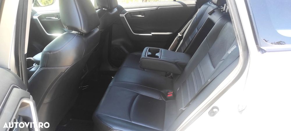 Toyota RAV4 - 23