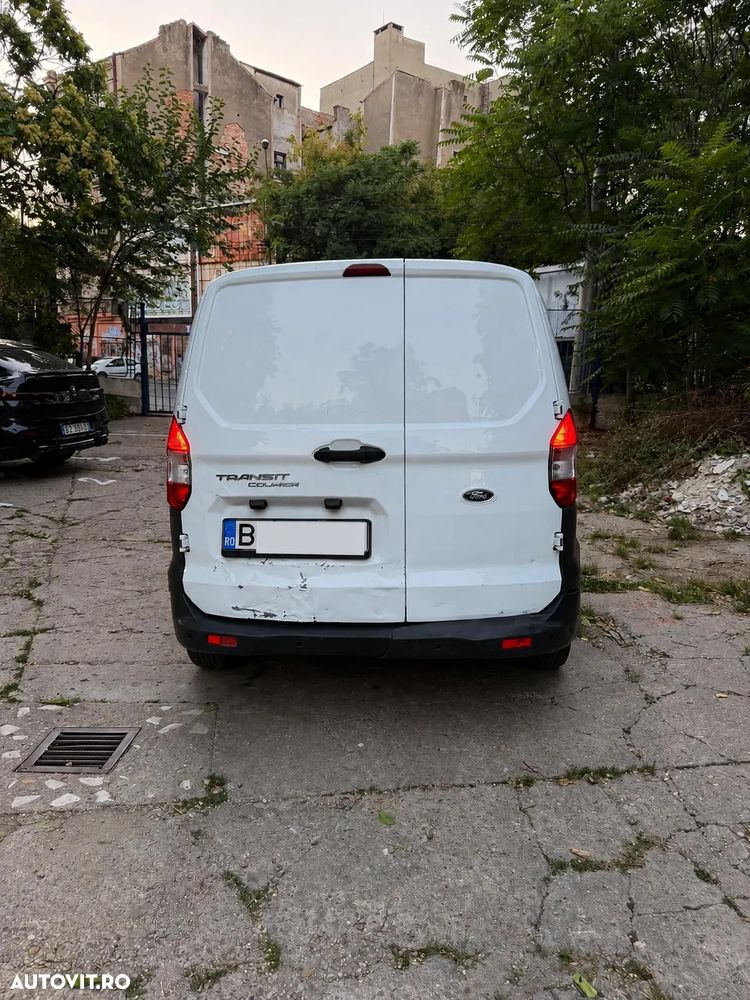Ford Courier - 4