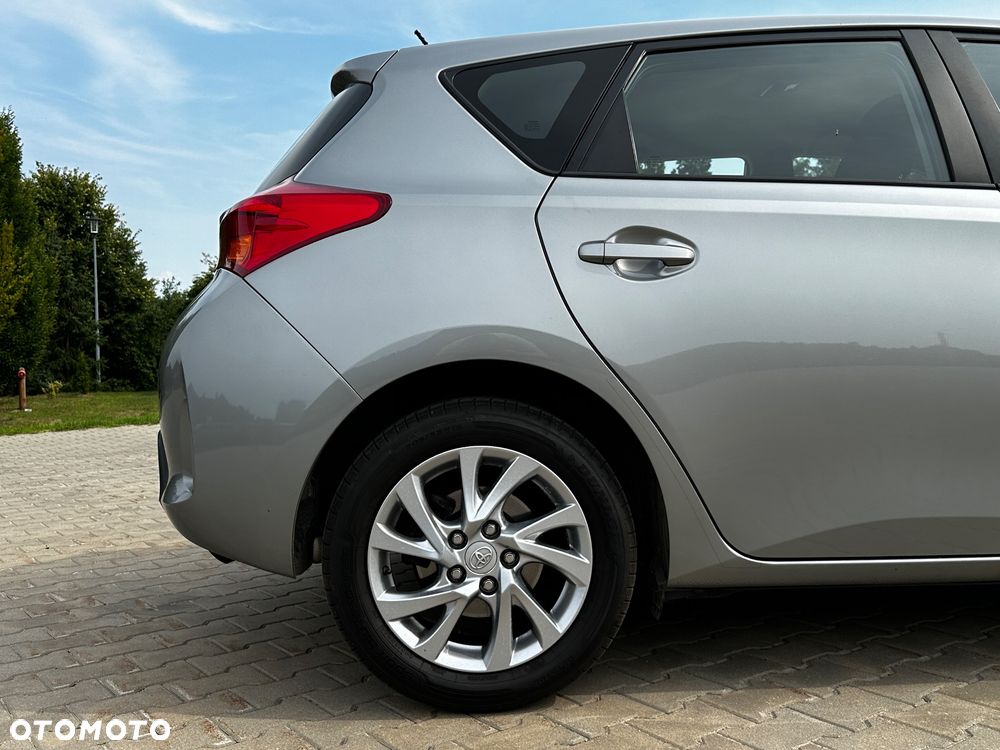 Toyota Auris 1.33 VVT-i Life Comfort - 32