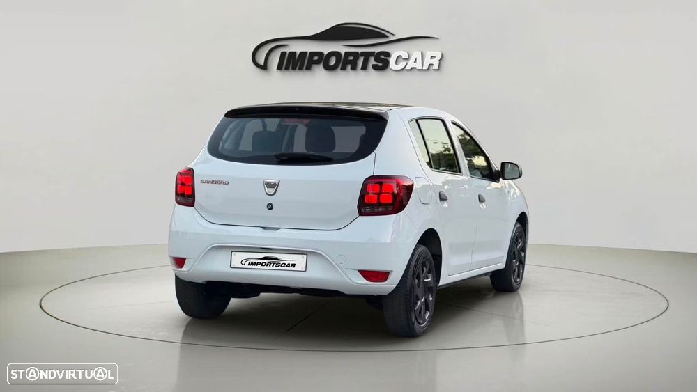 Dacia Sandero 2018 photo 2