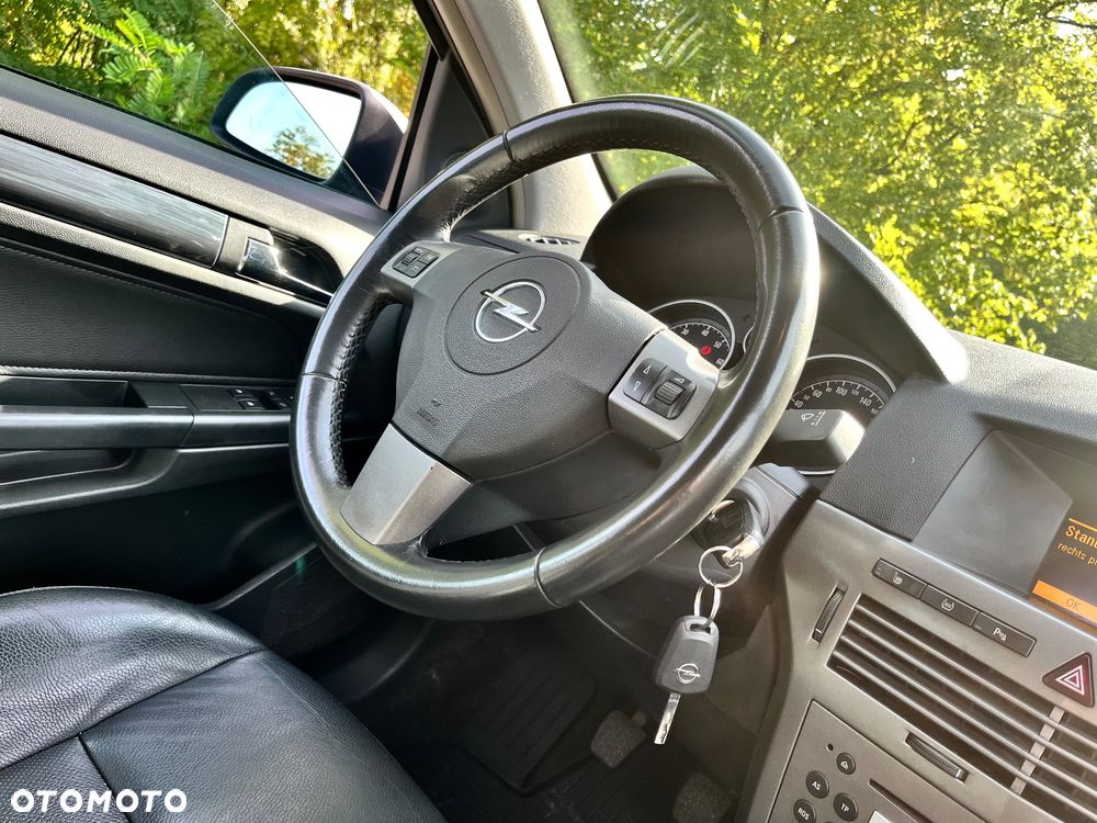 Opel Astra 1.8 Cosmo - 24
