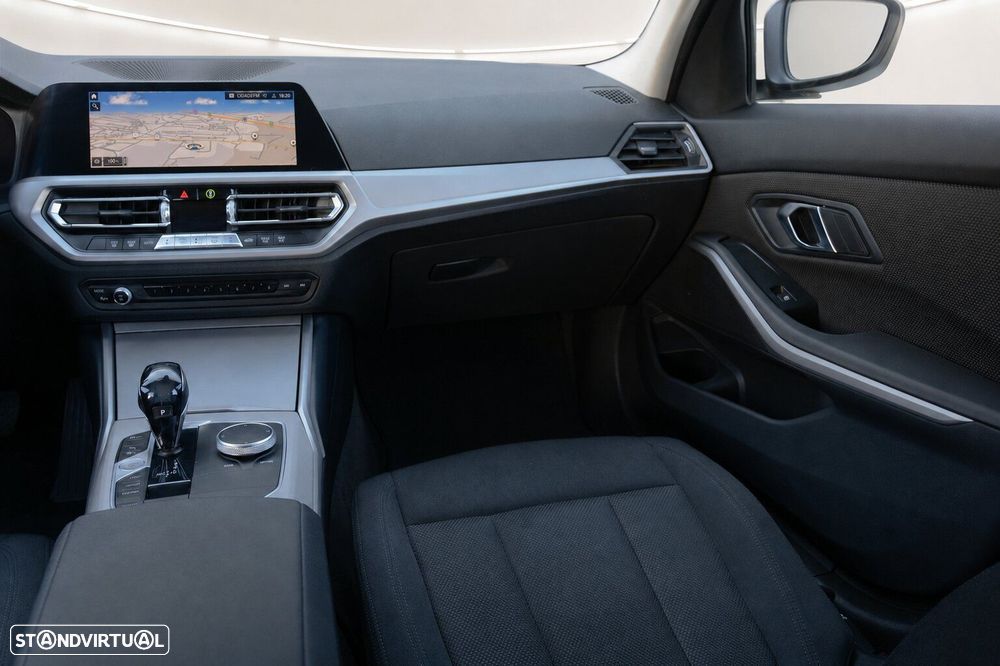 BMW 330 e Corporate Edition Auto - 13