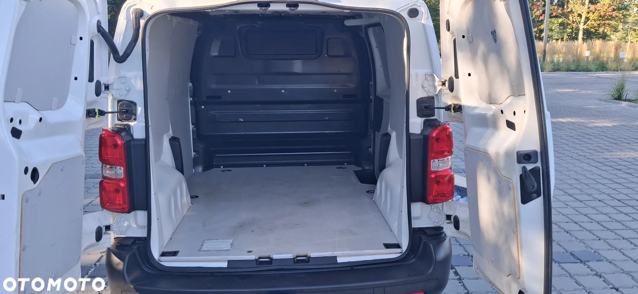 Opel Vivaro - 19