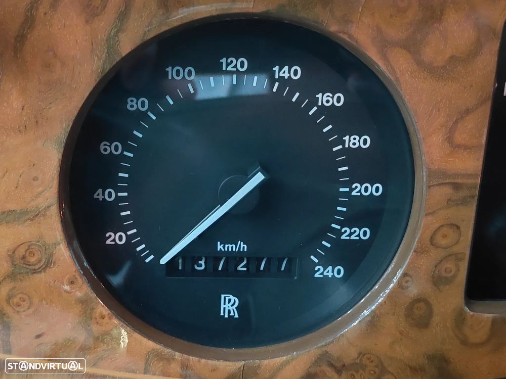 Rolls Royce Silver Spur - 36