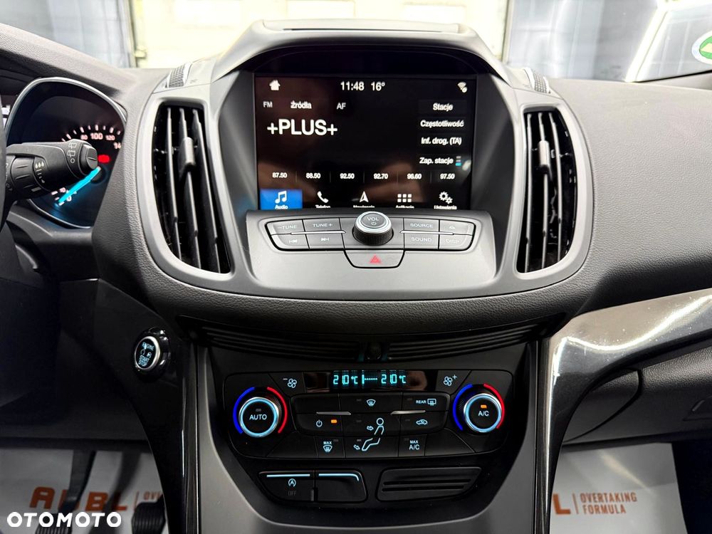 Ford Kuga 1.5 EcoBoost 2x4 Titanium - 18