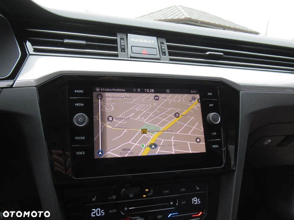 Volkswagen Passat 2.0 TDI EVO Business - 18