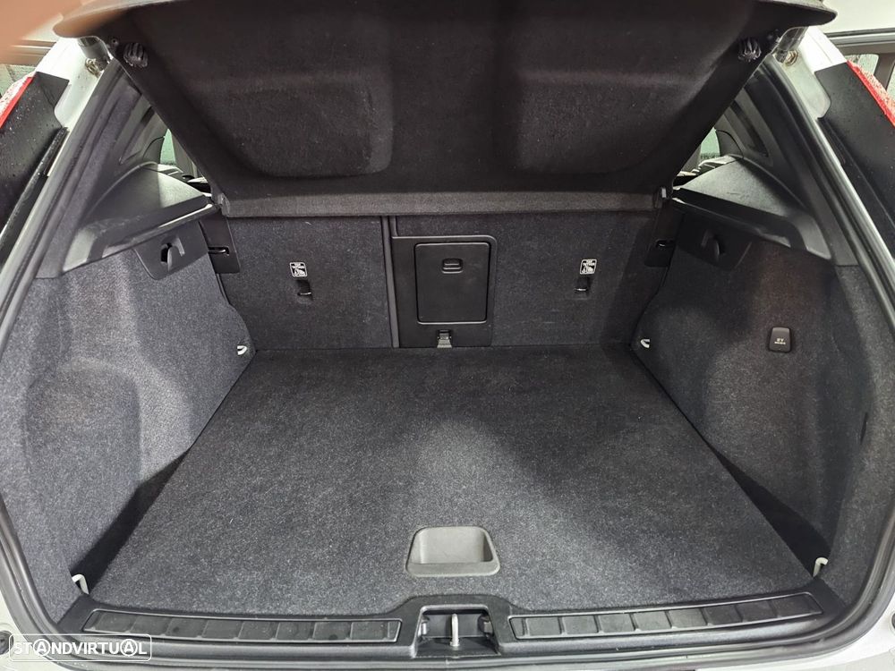 Volvo XC 40 1.5 T5 PHEV Inscription Expression - 22