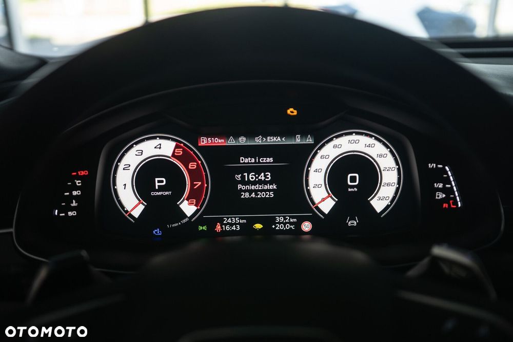 Audi RS Q8 - 16