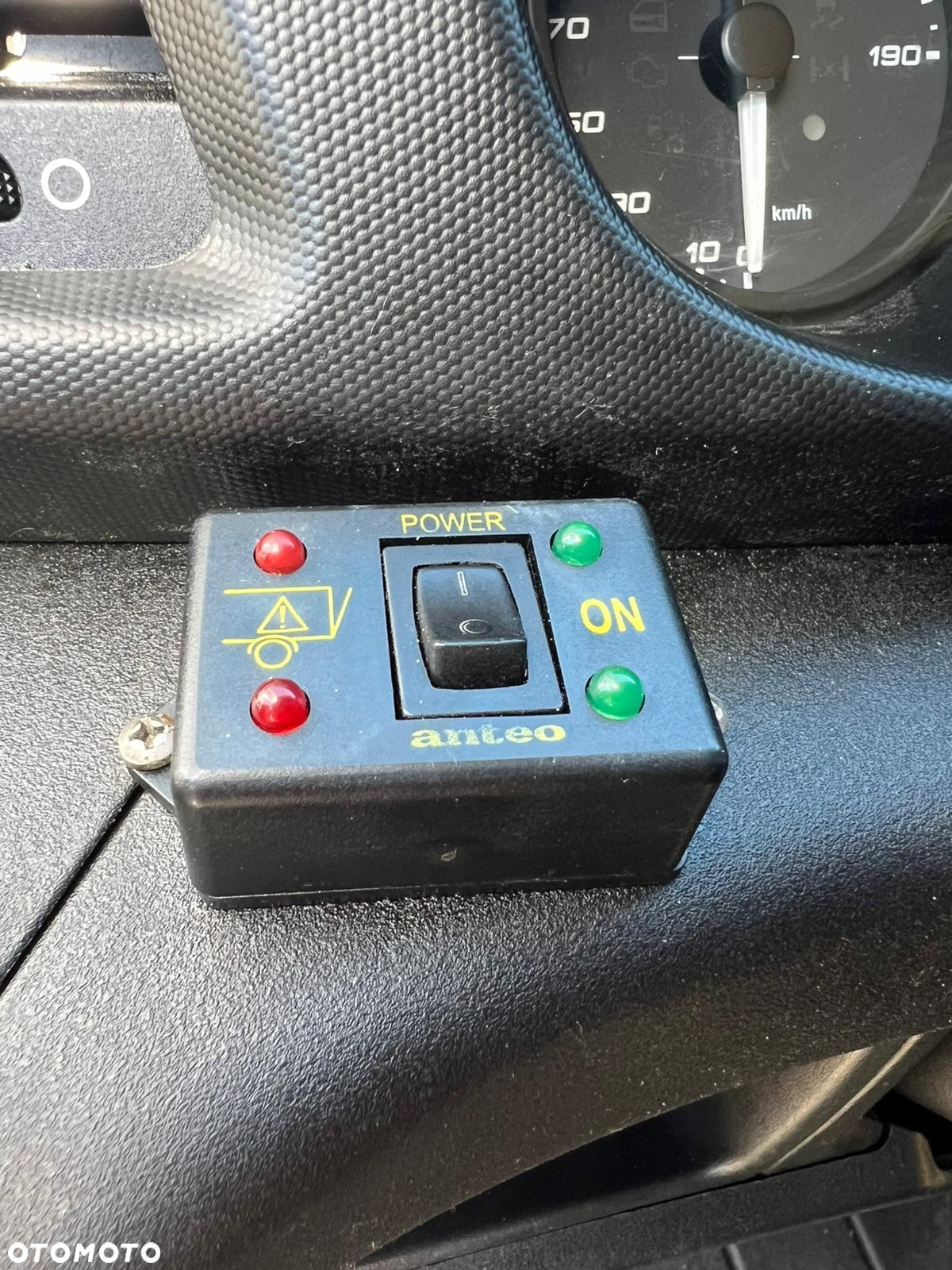 Iveco Daily 35 220 HiMatic - 22