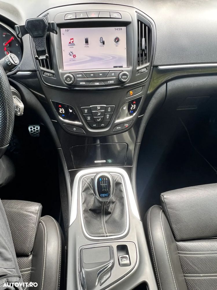 Opel Insignia 2.8 V6 Turbo 4x4 OPC - 14