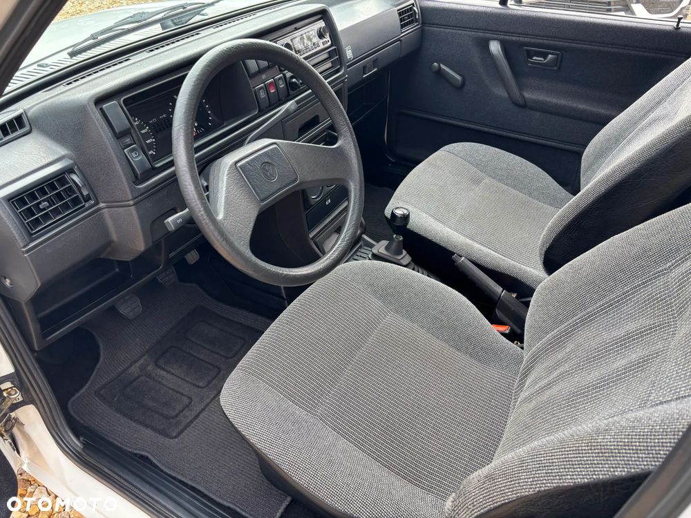 Volkswagen Golf 1.3 - 20