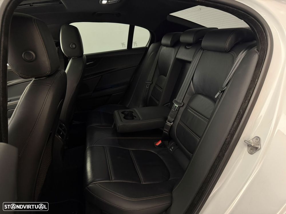 Jaguar XE 20d Aut. R-Sport - 13