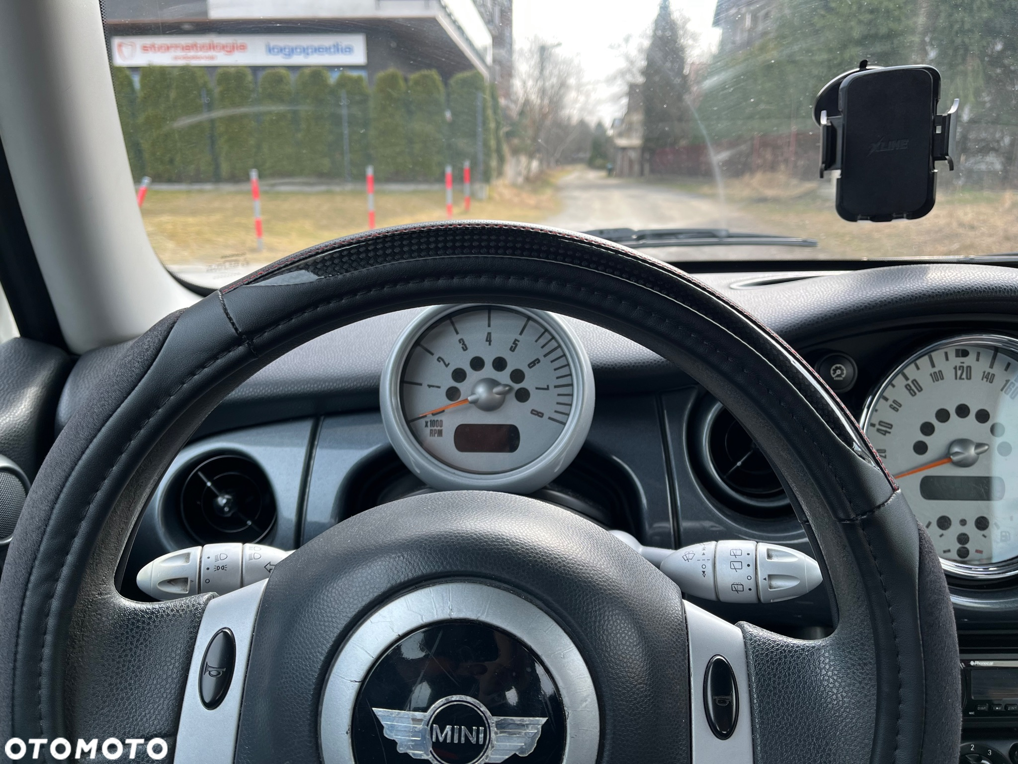 MINI ONE Standard - 7