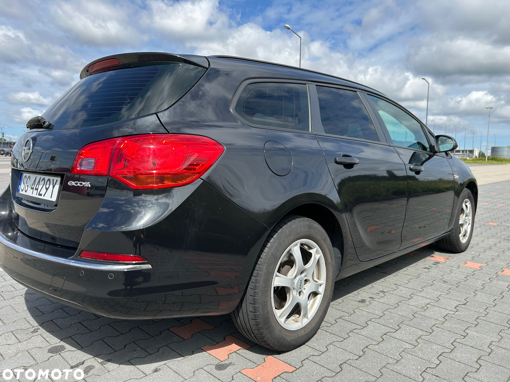 Opel Astra 1.6 CDTI DPF ecoFLEX Sports TourerStart/Stop Edition - 9