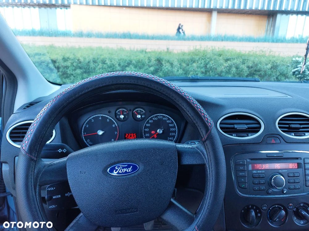 Ford Focus - 31