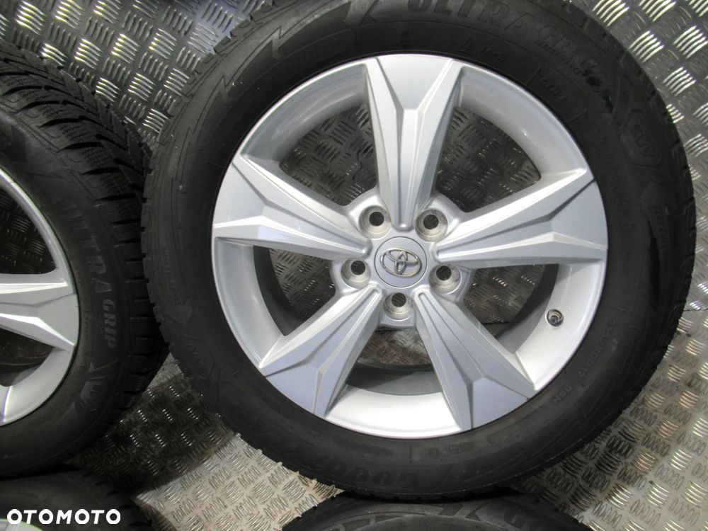 Koła Toyota C-HR 6,5Jx17 et45 5x114,3 CZUJNIKI zima 7,5mm - 2