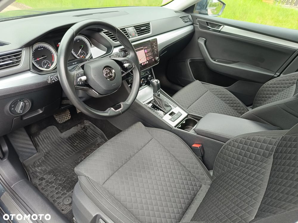 Skoda Superb 2.0 TDI Ambition DSG - 8