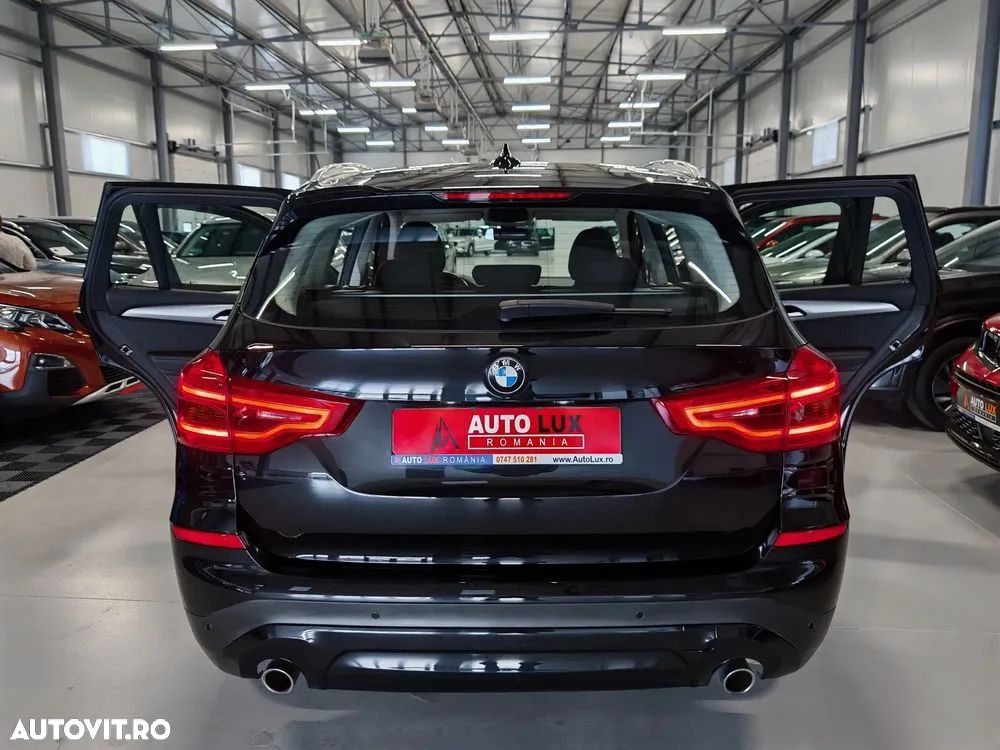 BMW X3 sDrive18d AT MHEV - 12