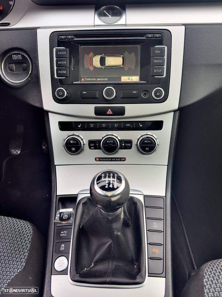 VW Passat Variant 1.6 TDI BlueMotion Trendline - 13