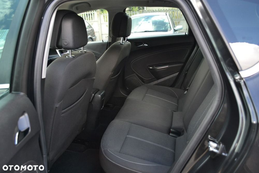 Opel Astra 1.4 T Active EU6 - 7