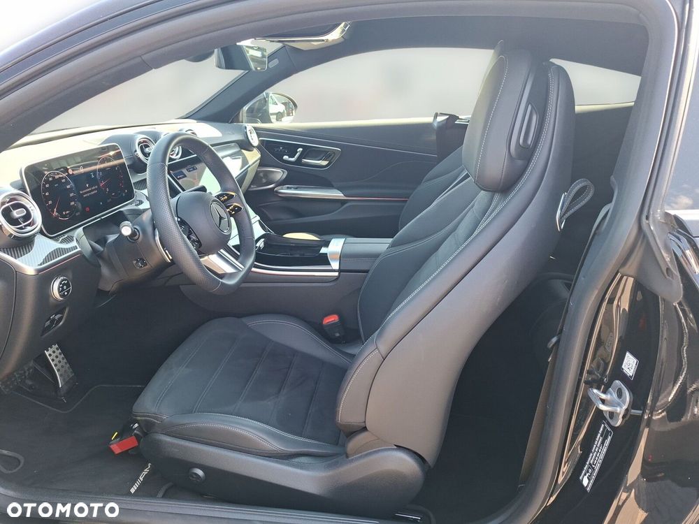 Mercedes-Benz CLE 300 mHEV 4-Matic AMG Line - 14