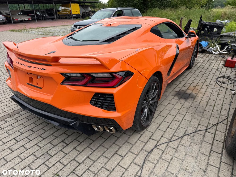 Chevrolet Corvette - 6