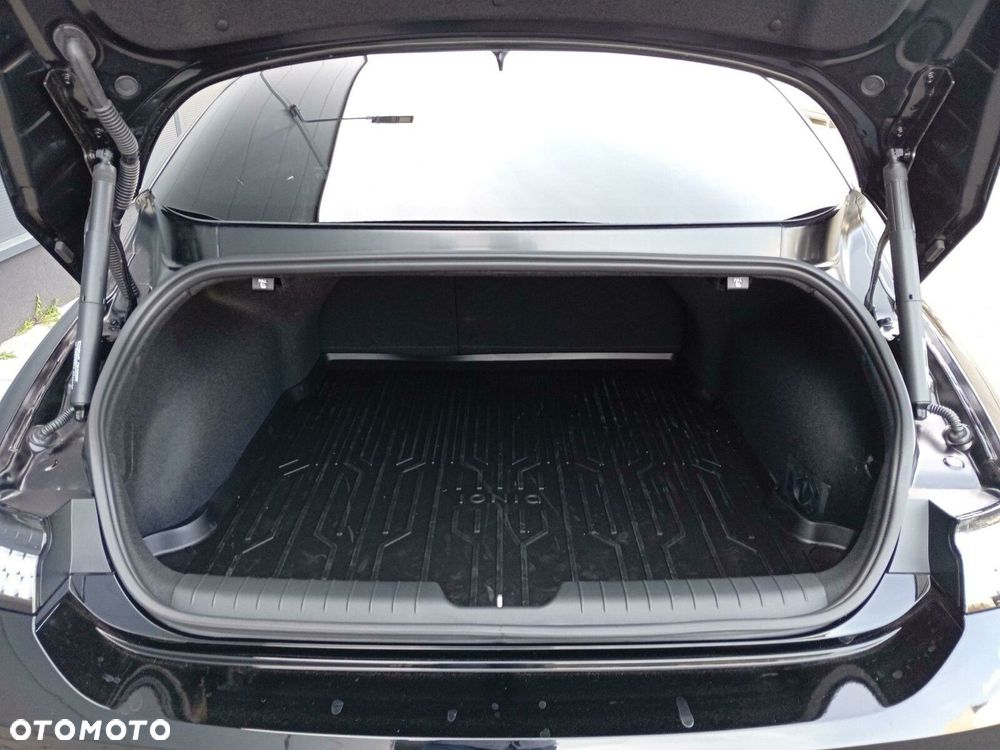 Hyundai IONIQ 6 77kWh Uniq 4WD - 17
