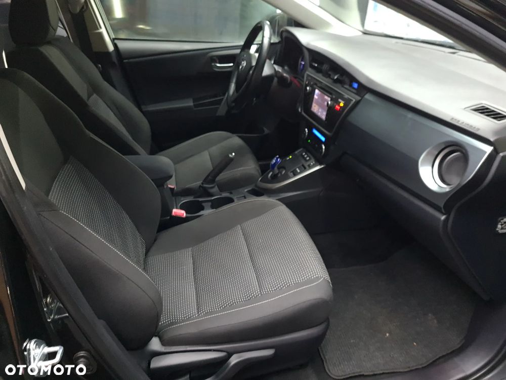 Toyota Auris 1.8 HSD Prestige NAVI - 23
