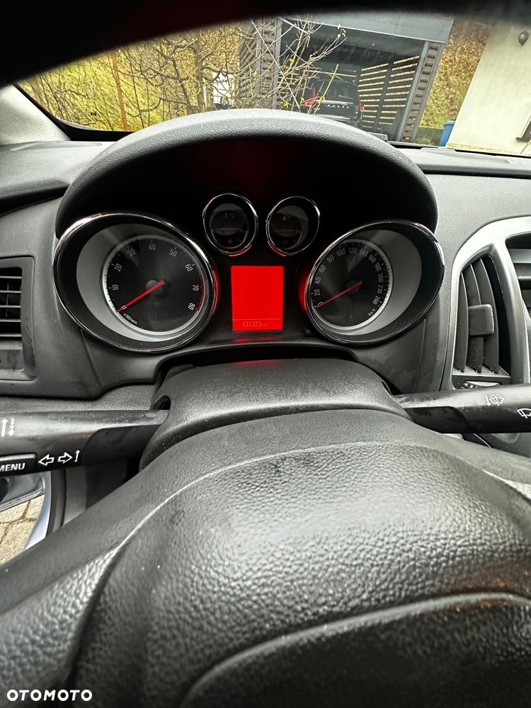 Opel Astra 1.6 Essentia - 9