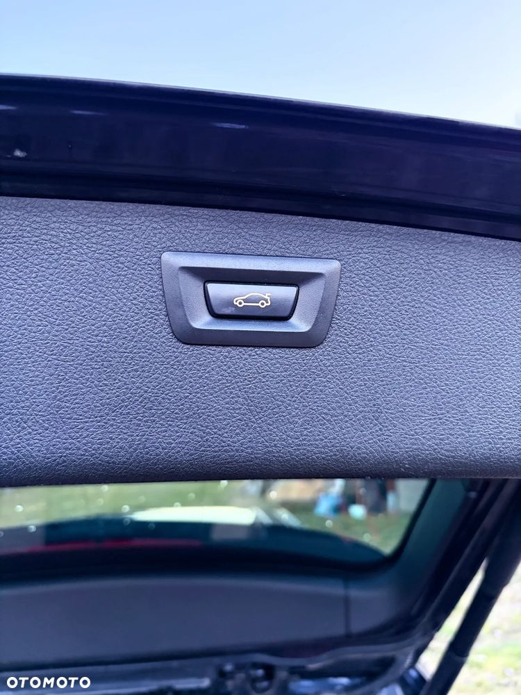 BMW Seria 3 320d Efficient Dynamics Edition Sport Line - 14