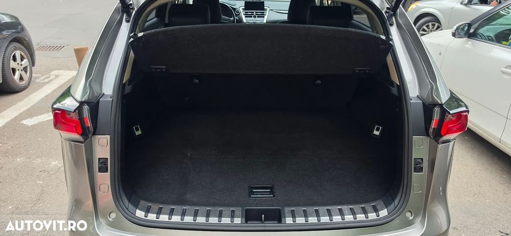Lexus Seria NX 300h - 12
