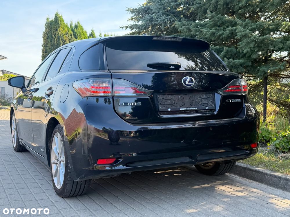 Lexus CT 200h Prestige - 3