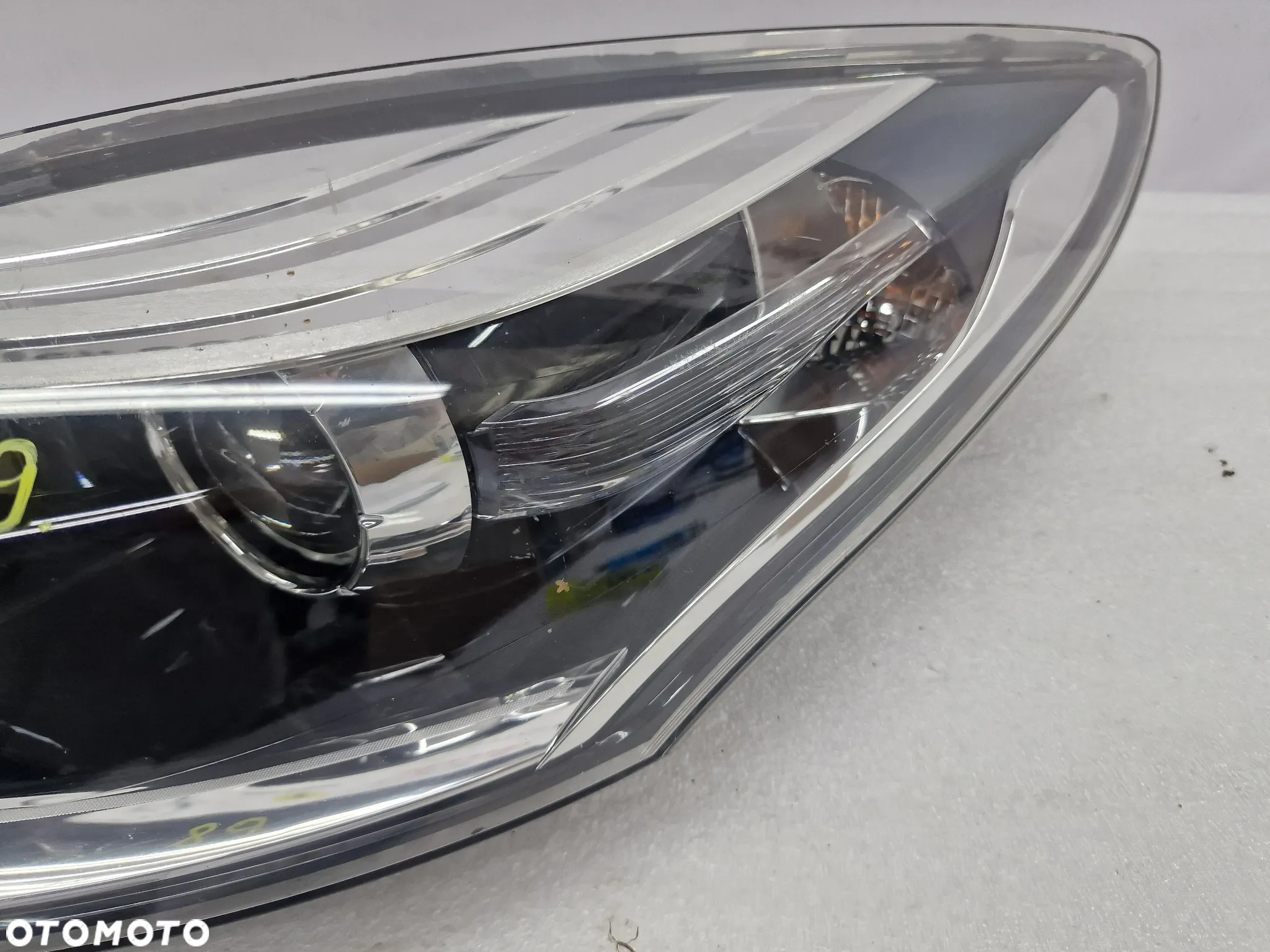 RENAULT MEGANE 3 III LIFT 13- LEWA LAMPA PRZEDNIA PRZÓD , NR 260605817R , NR AUKCJI LA89 - 6