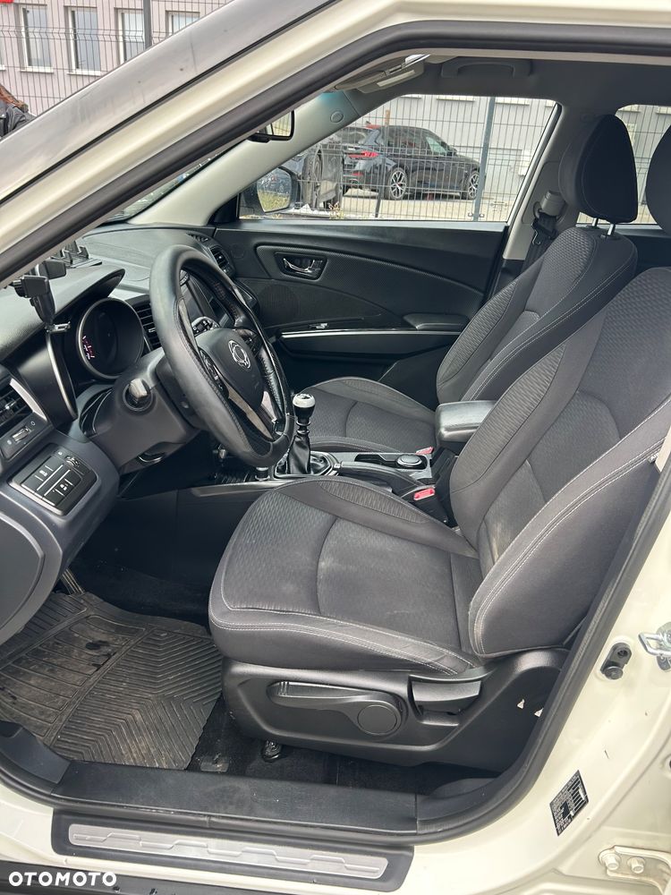 SsangYong/KGM XLV e-XDi 160 4WD Quartz - 22