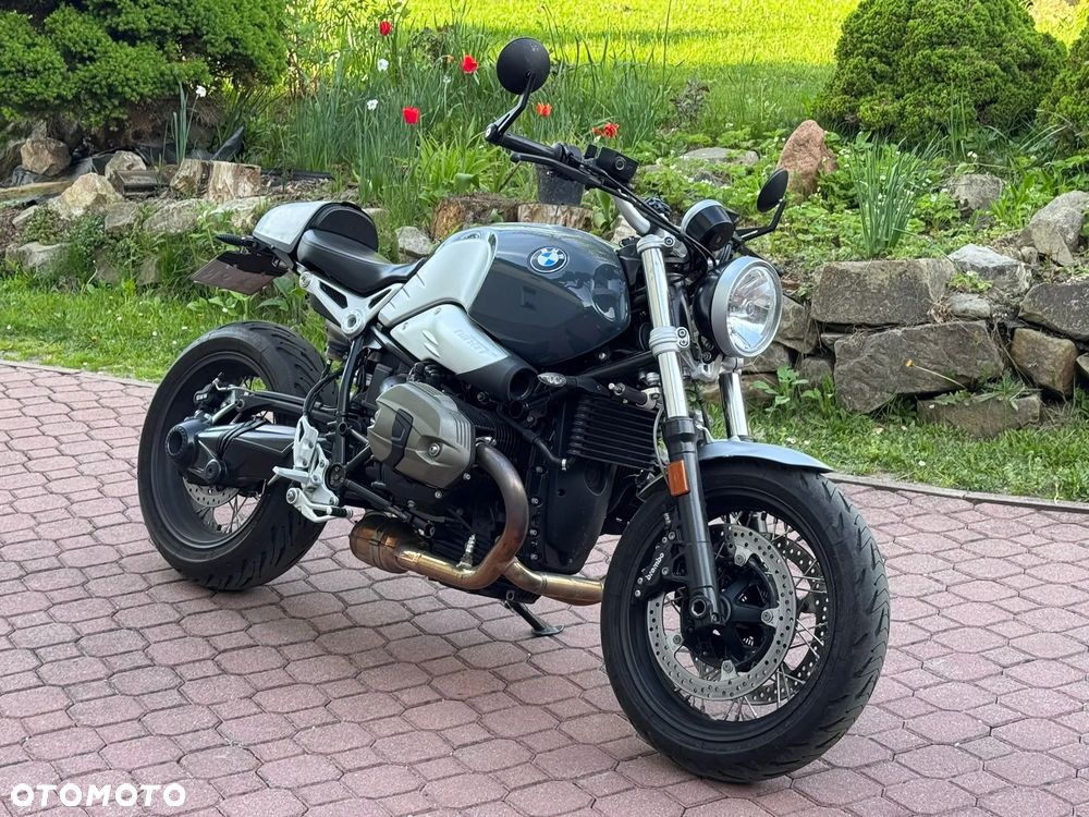 BMW R - 12
