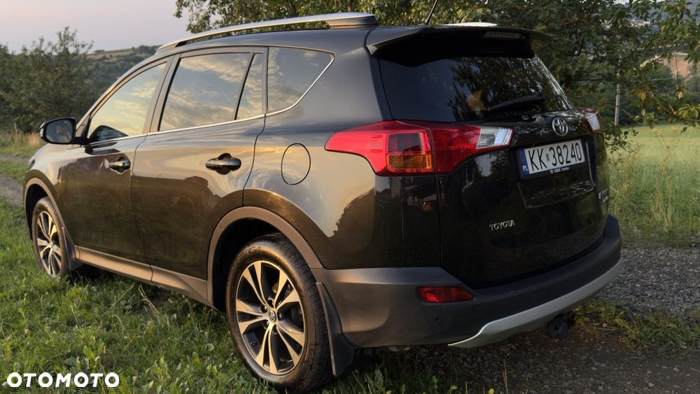 Toyota RAV4 2.0 D-4D Premium - 18