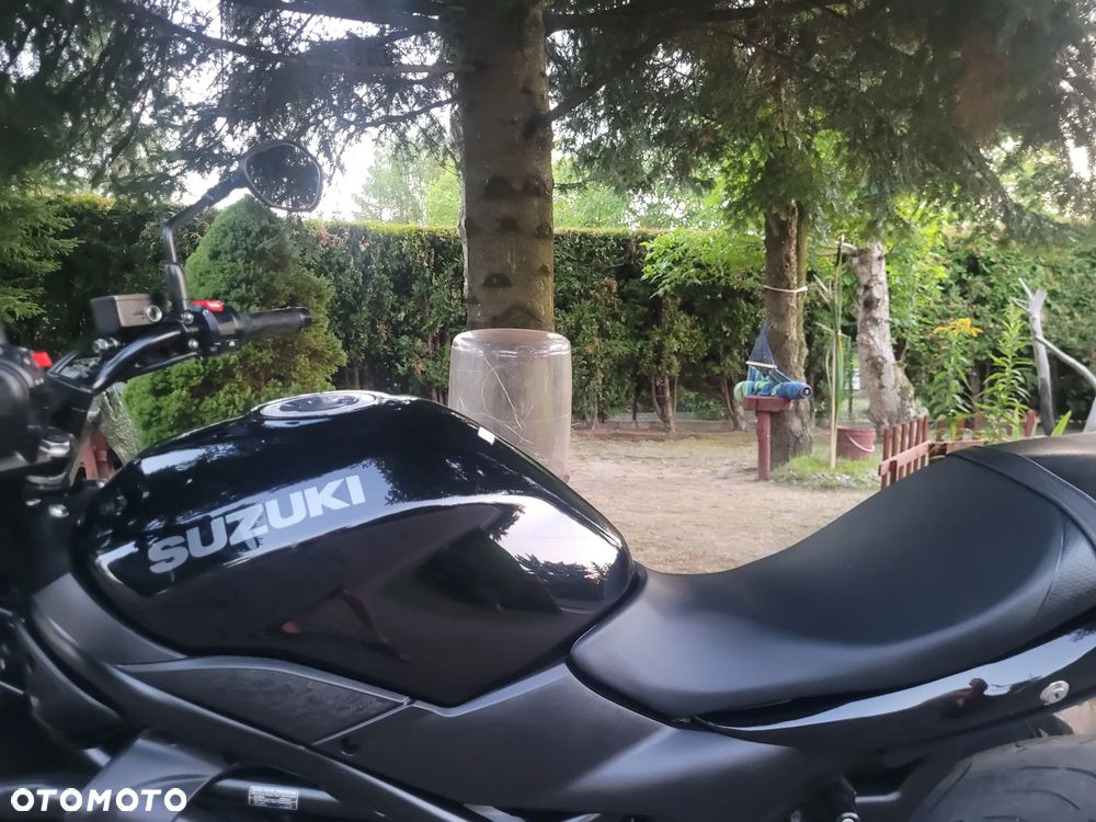 Suzuki SV - 22