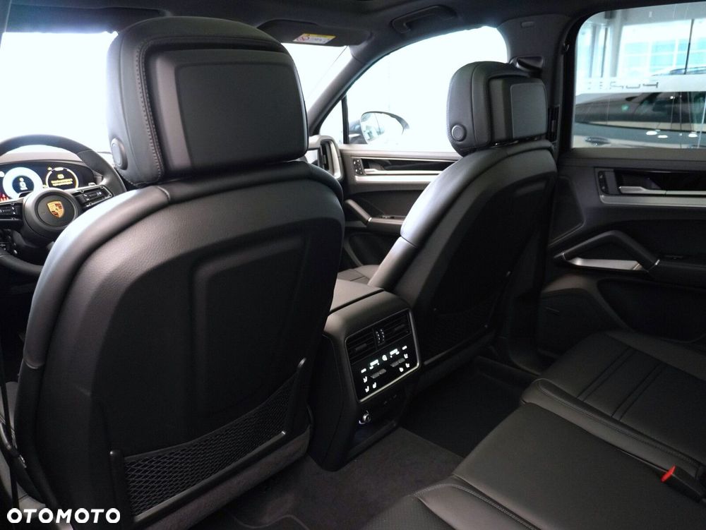 Porsche Cayenne Black Edition - 33