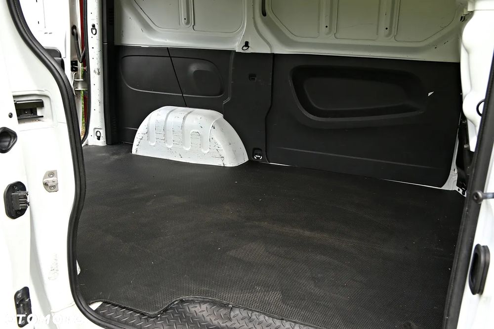 Renault Trafic - 27