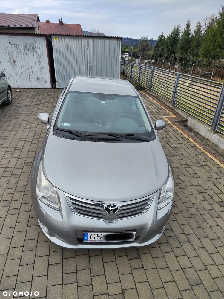 Toyota Avensis 1.8 Sol - 3