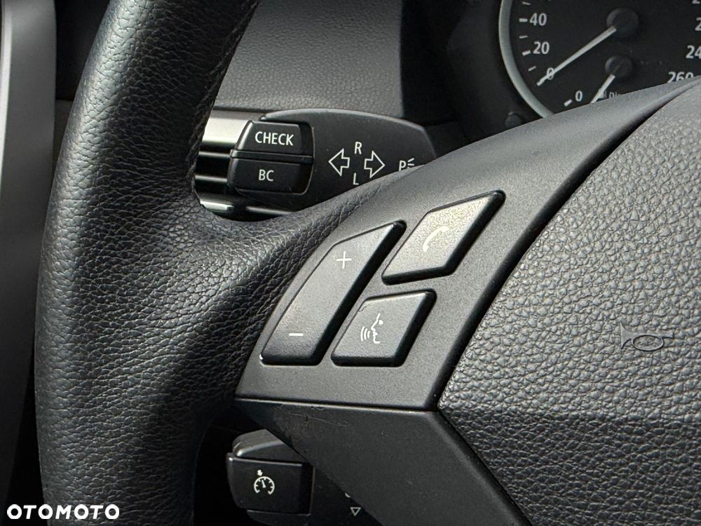 BMW Seria 5 530d - 27
