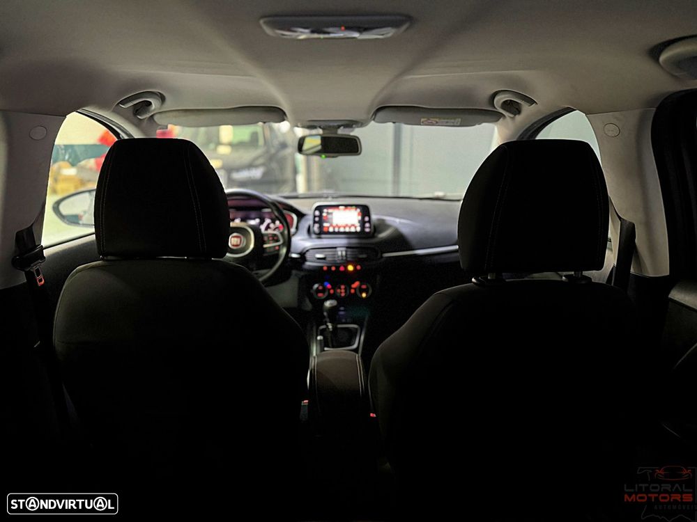 Fiat Tipo 1.3 M-Jet Lounge Tech J17 - 33