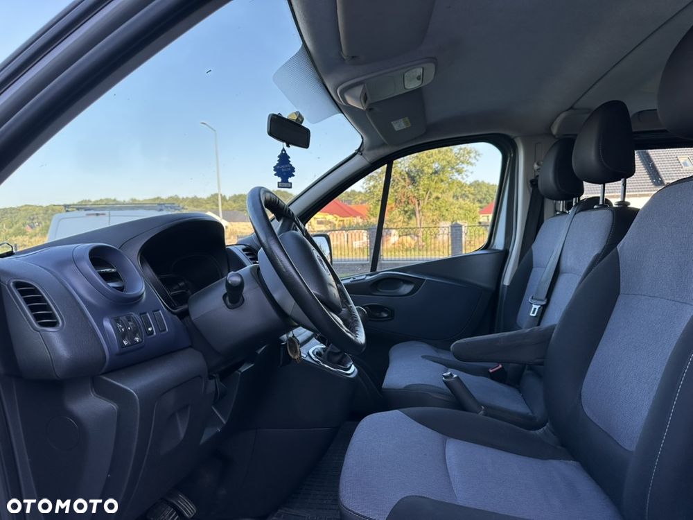 Opel Vivaro - 12